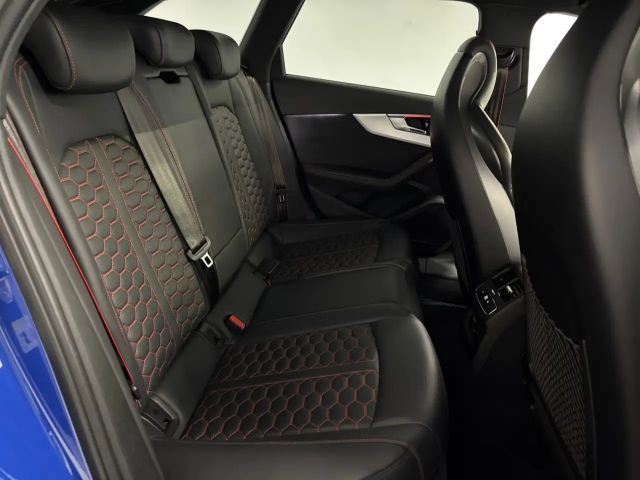 Audi RS4 Avant Quattro