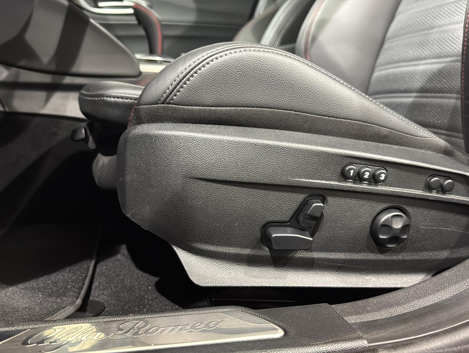 Alfa Romeo Giulia Q4