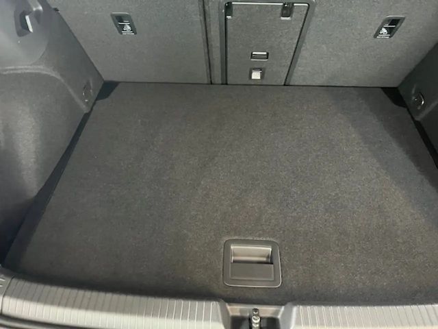 Volkswagen Golf 1.5 TSI Golf VIII Move