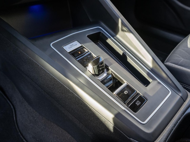 Volkswagen Golf 2.0 TDI DSG Variant