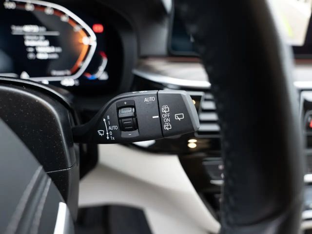 BMW 530 530d Luxury Line Touring xDrive