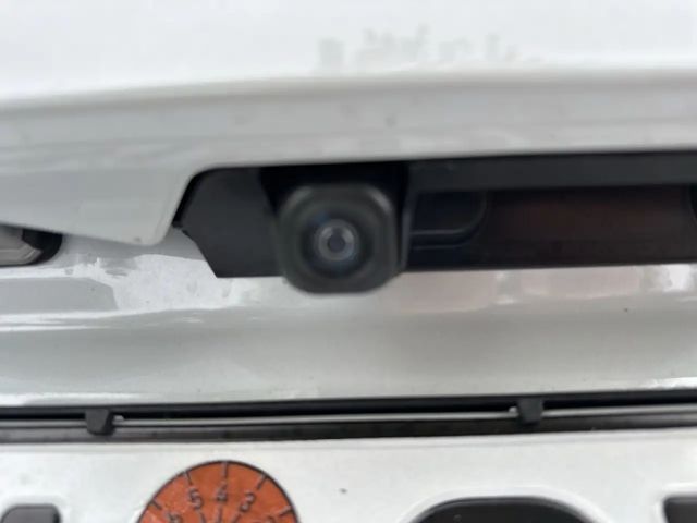 Suzuki S-Cross Hybrid