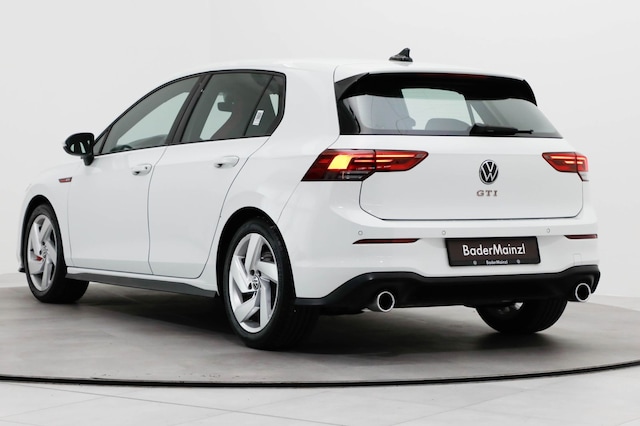 Volkswagen Golf 2.0 TSI GTI