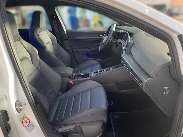 Volkswagen Golf 2.0 TSI 4Motion DSG Golf VIII