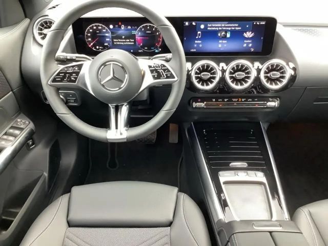 Mercedes-Benz GLA 220 4MATIC
