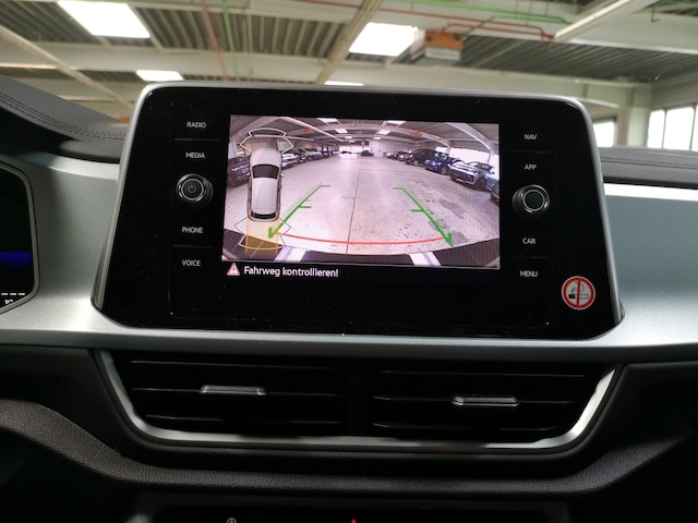 Volkswagen T-Roc 1.0 l TSI OPF 6-Gang Rückfahrkamera Winterkompletträder Sitzheizung