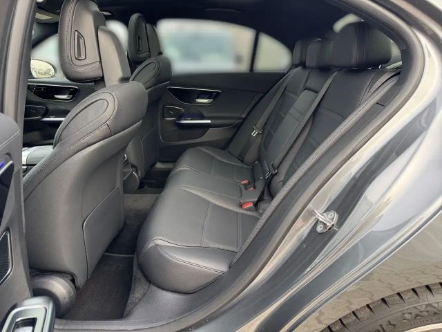 Mercedes-Benz C 300 AMG Line C 300 d Sedan