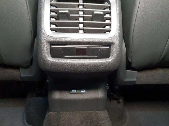 Volkswagen T-Roc 1.5 eTSI DSG R-Line