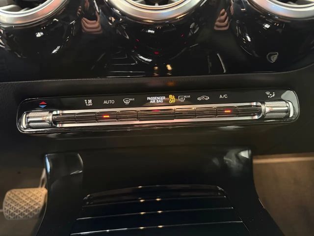 Mercedes-Benz CLA 180 CLA 180 d Coupé