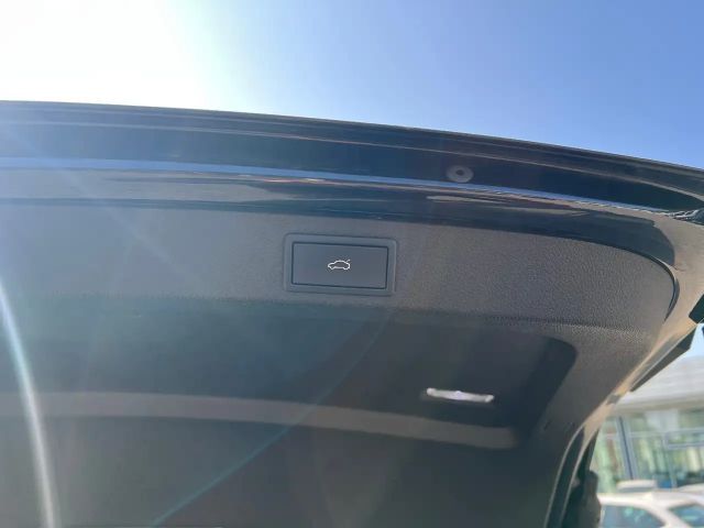 Skoda Superb 2.0 TDI Combi Style Style