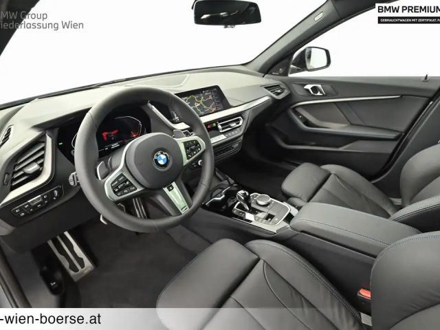 BMW 120 120d xDrive