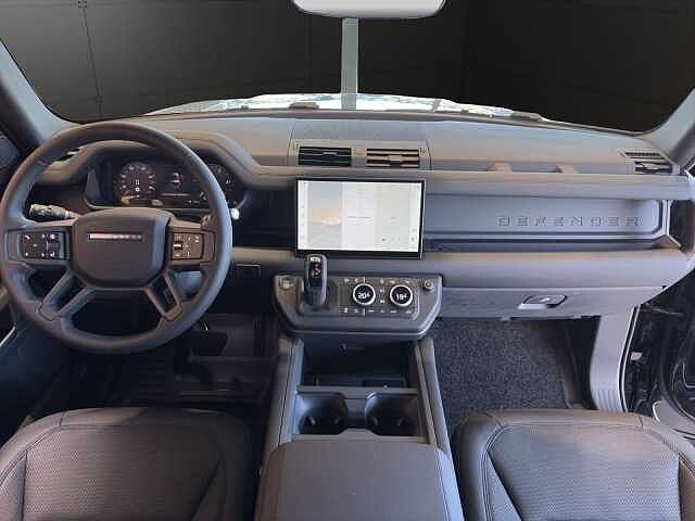 Land Rover Defender 90 Dynamic SE
