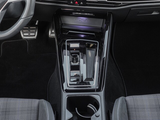 Volkswagen Golf 1.5 eTSI DSG eHybrid