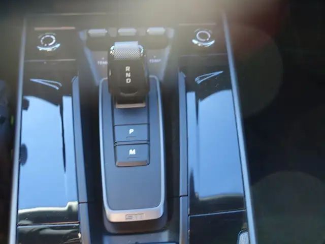 Porsche 992 Cabrio Carrera