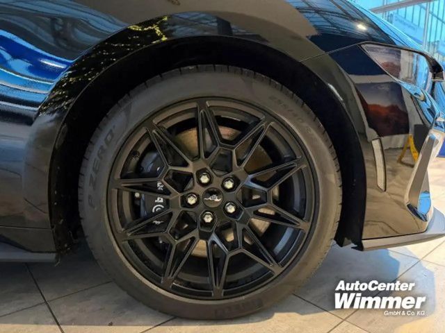 Ford Mustang Fastback GT 5.0 V8