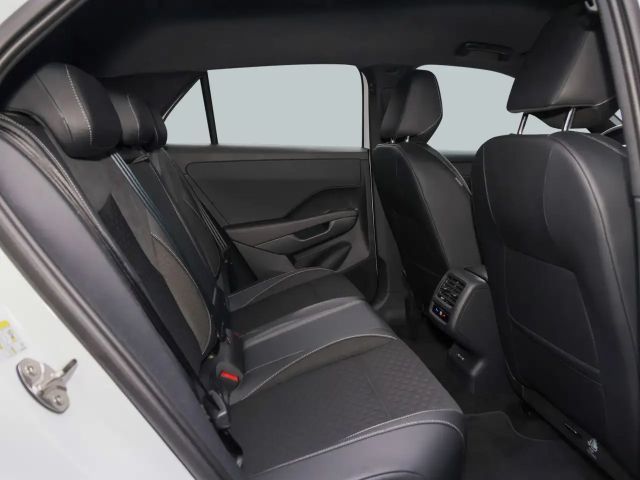 Volkswagen T-Roc 1.5 eTSI DSG R-Line