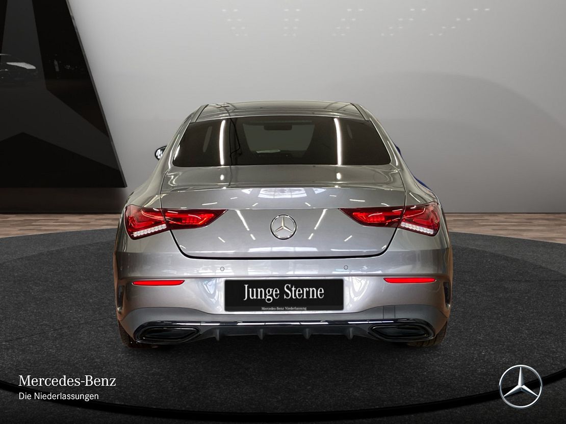 Mercedes-Benz CLA 200 AMG Line Coupé