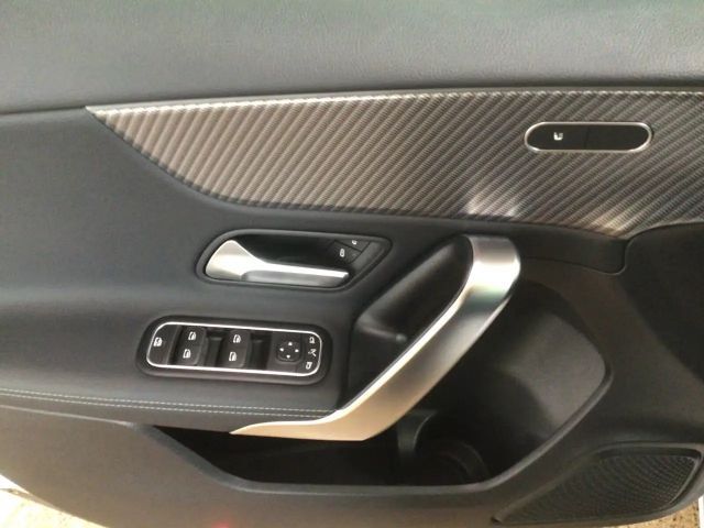 Mercedes-Benz A 220 4MATIC Progressive