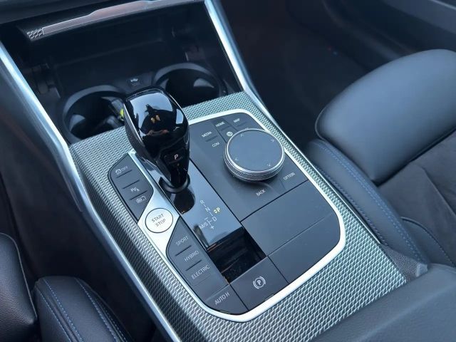 BMW 320 320e M-Sport Touring