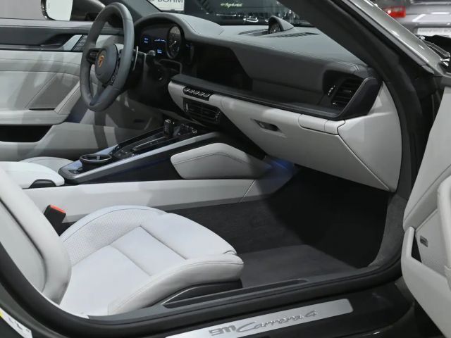 Porsche 992 4 Cabrio Carrera