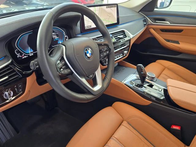 BMW 530 530e Touring xDrive