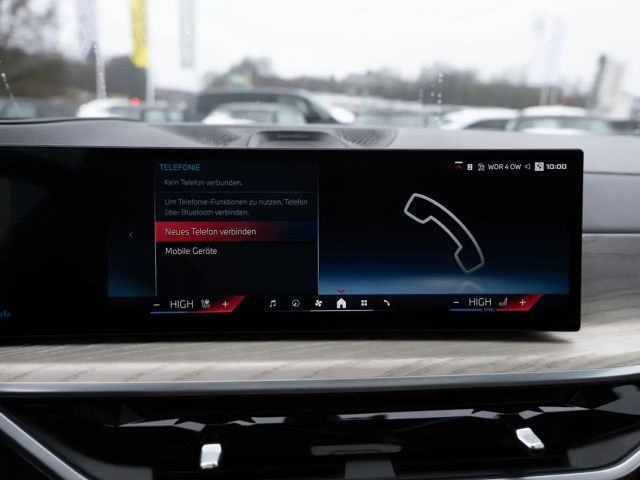 BMW X7 M 60i FACEL. PANO HUD 360° LED STANDHZ B&W