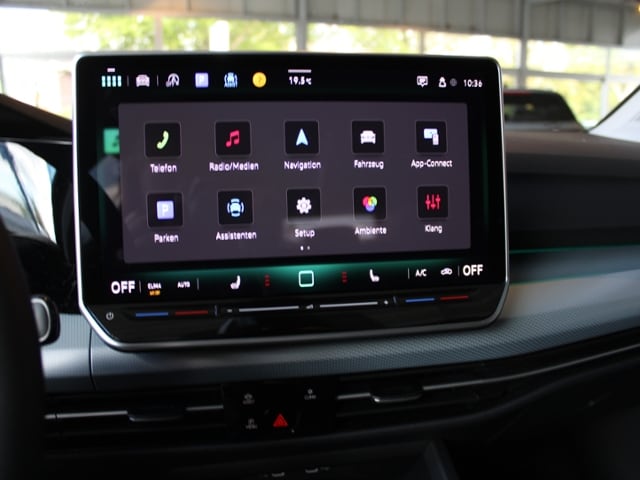 Volkswagen Golf 2.0 TDI DSG Golf VIII Variant