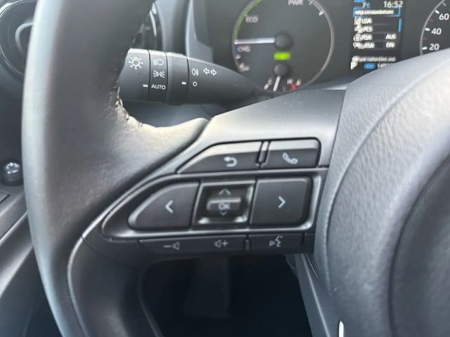 Mazda 2 Hybrid 1.5 Centre-Line