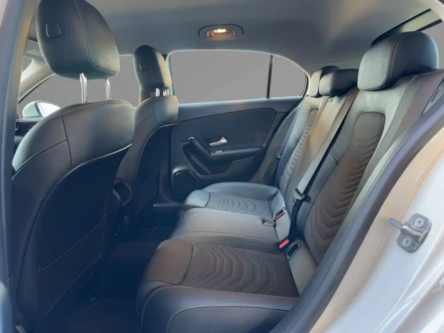 Mercedes-Benz A 180 A 180 d Hatchback