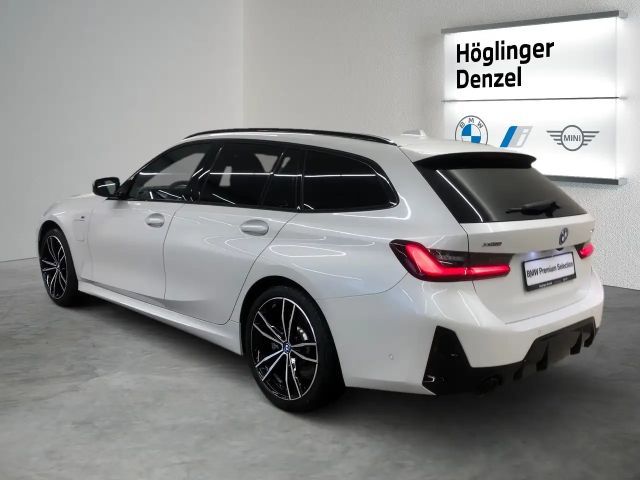 BMW 330 330e xDrive