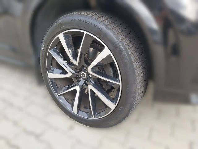 Volvo XC90 AWD Dark Plus