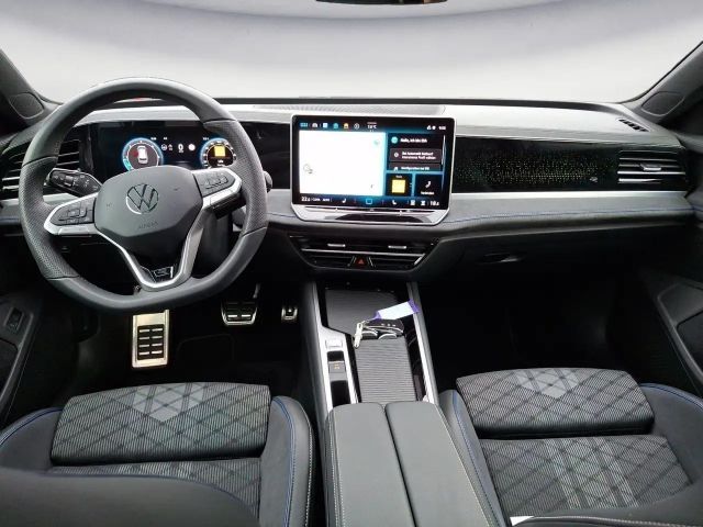 Volkswagen Passat DSG R-Line