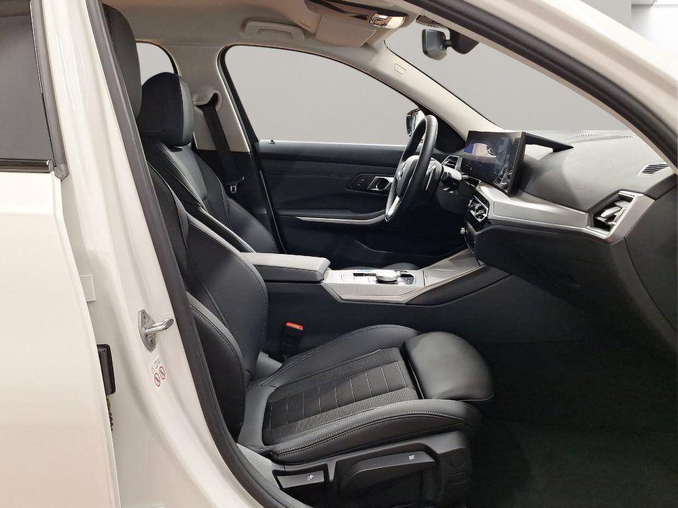 BMW 330 330i Touring xDrive