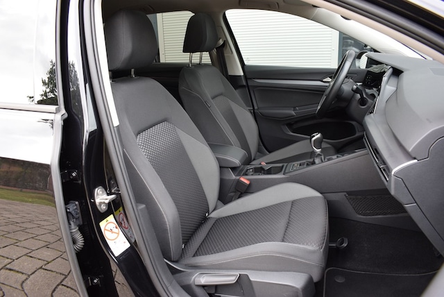 Volkswagen Golf 1.5 TSI Golf VIII Life