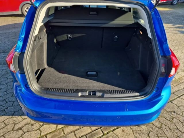 Ford Focus Cool & Connect EcoBoost Wagon