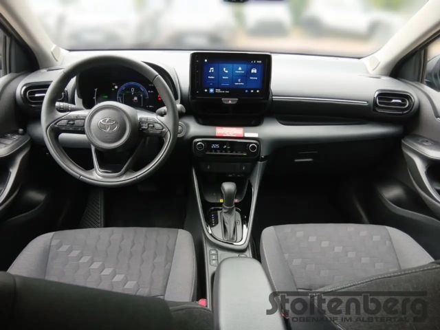 Toyota Yaris Hatchback Hybride Team D