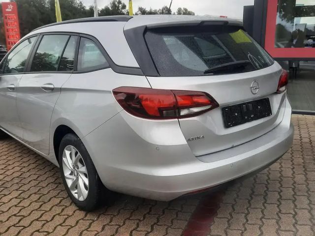 Opel Astra Edition Sports Tourer