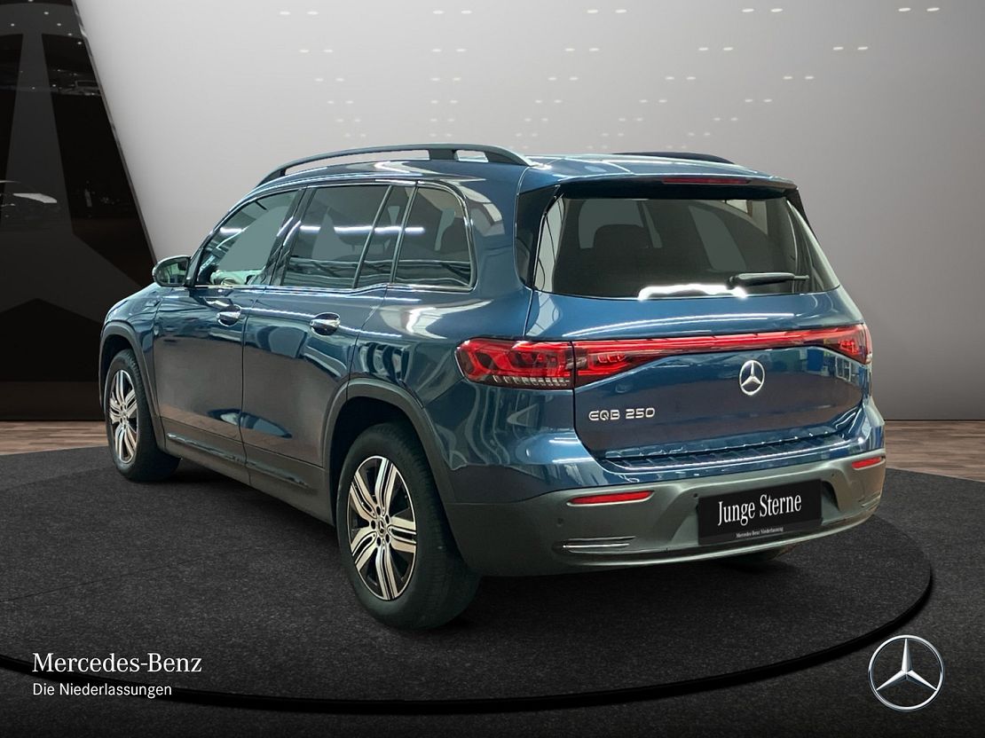 Mercedes-Benz EQB 250