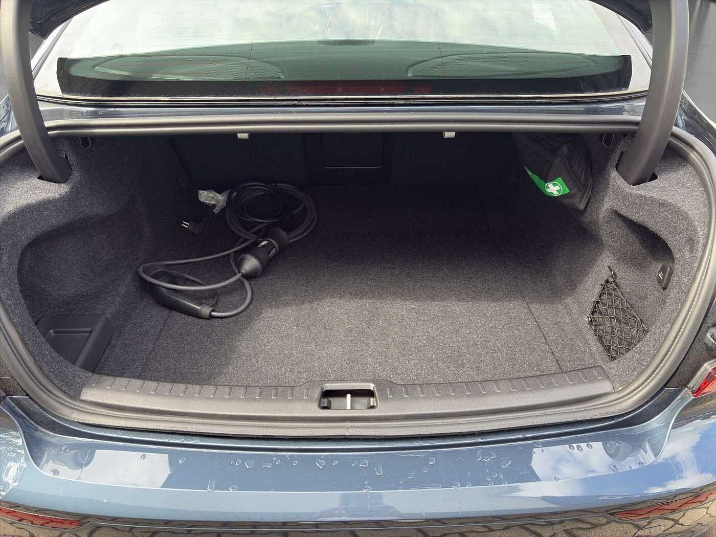 Volvo S60 AWD Dark Recharge Ultimate