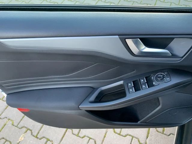 Ford Focus Active EcoBoost Wagon