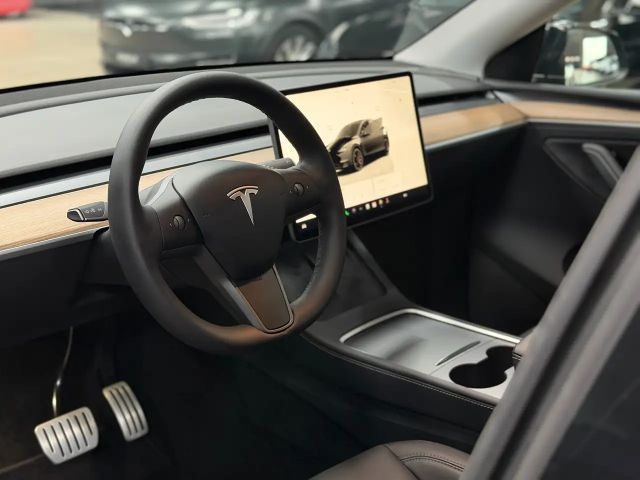 Tesla Model Y Performance