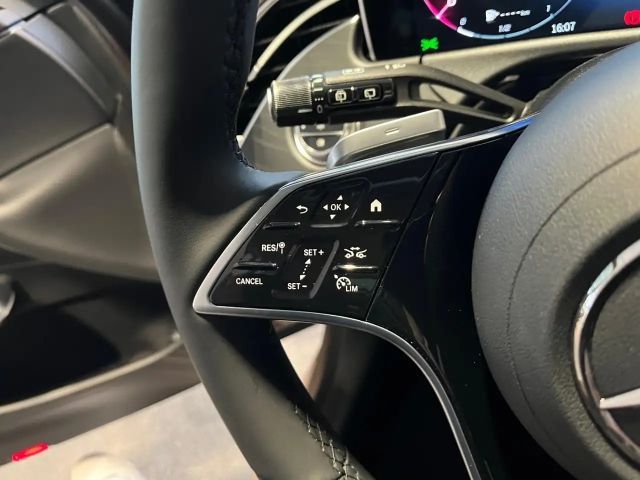 Mercedes-Benz E 200 AVANTGARDE E 200 d Estate