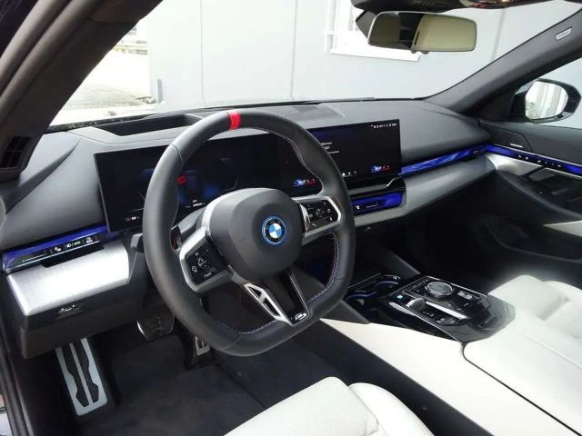 BMW i5 M60 Sedan xDrive