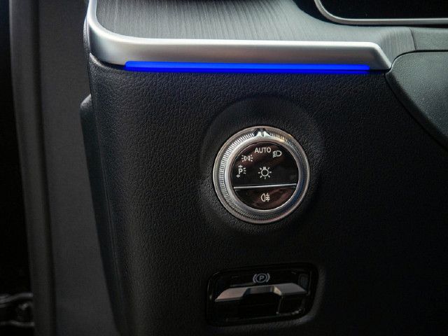 Mercedes-Benz C 220 AMG Line C 220 d Sedan