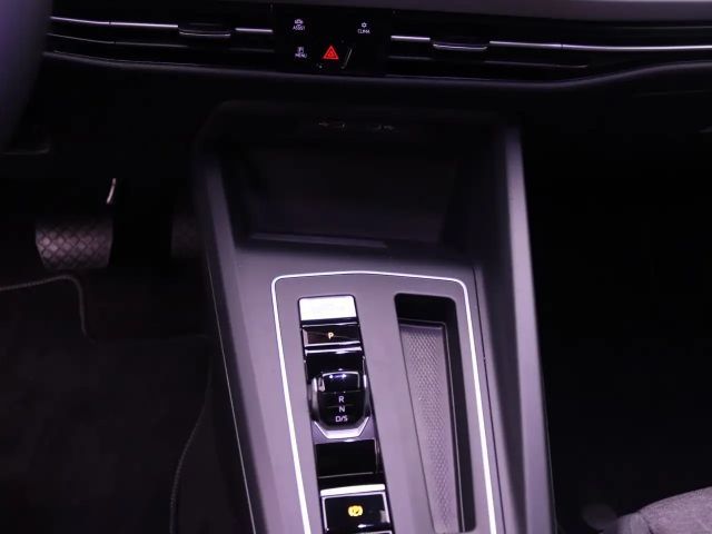 Volkswagen Golf 1.5 eTSI DSG Golf VIII Life