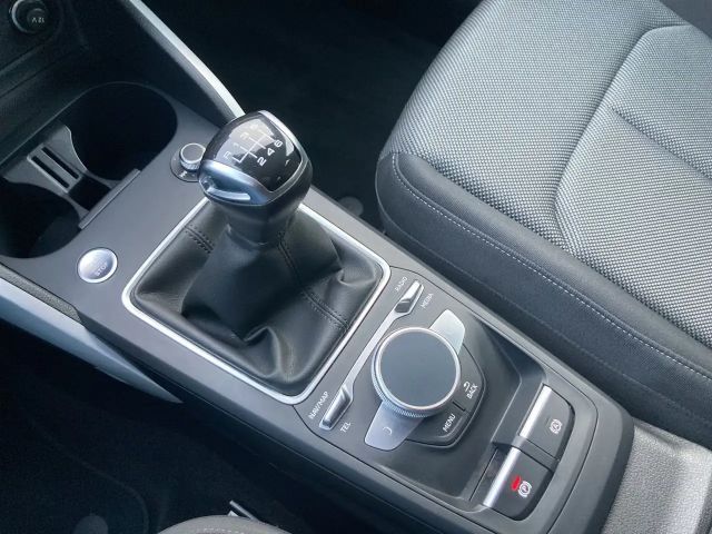 Audi Q2 30 TFSI S-Line