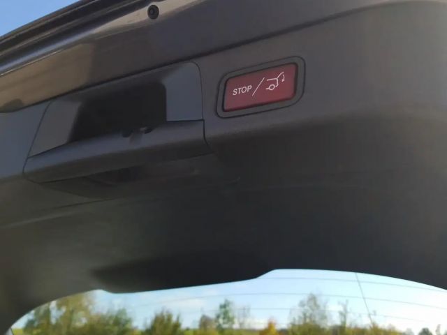 Mercedes-Benz B 200 Progressive Sedan