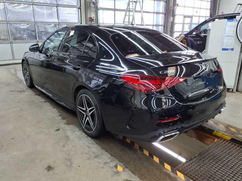 Mercedes-Benz C 200 AMG Line Sedan