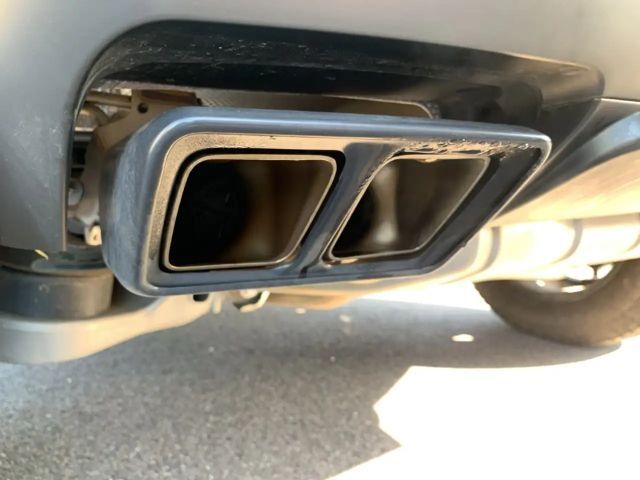 Land Rover Defender 110 AWD