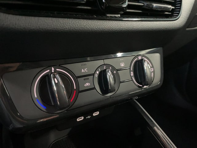 Skoda Fabia APP+DAB+LED+PDC